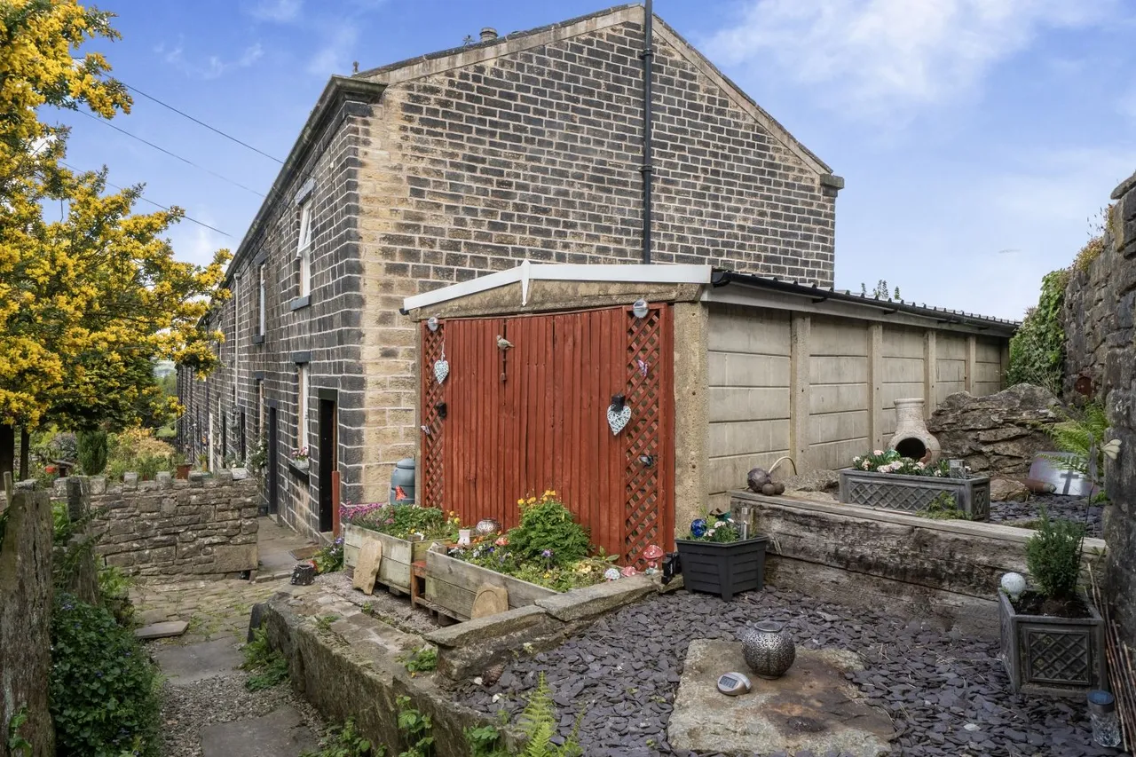 Mount Pleasant, Nangreaves, BL9, photo 15
