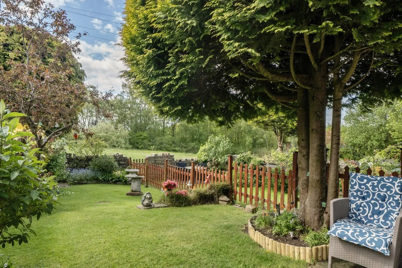 Mount Pleasant, Nangreaves, BL9, photo 16