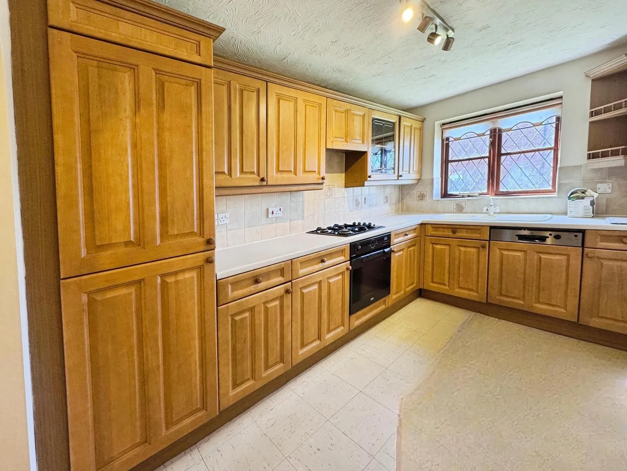 Bowscale Close, Gamston, NG2, photo 6