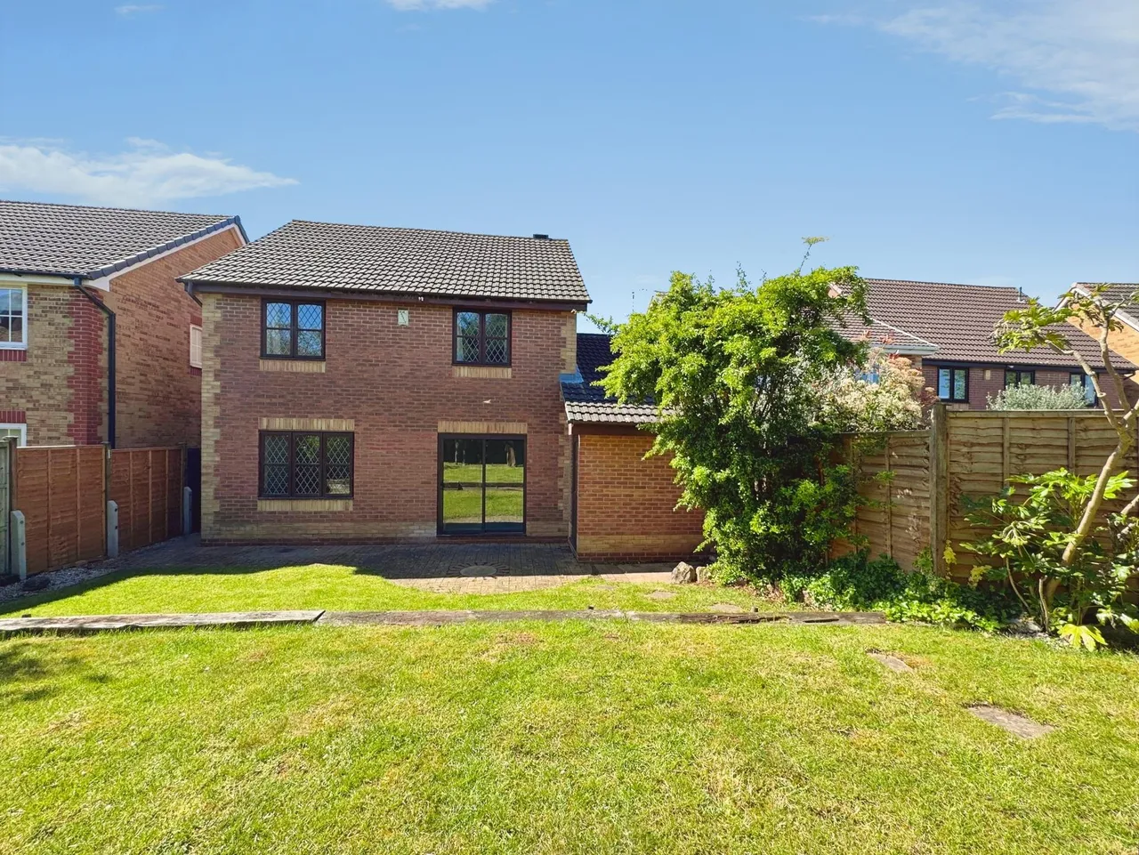 Bowscale Close, Gamston, NG2, photo 3