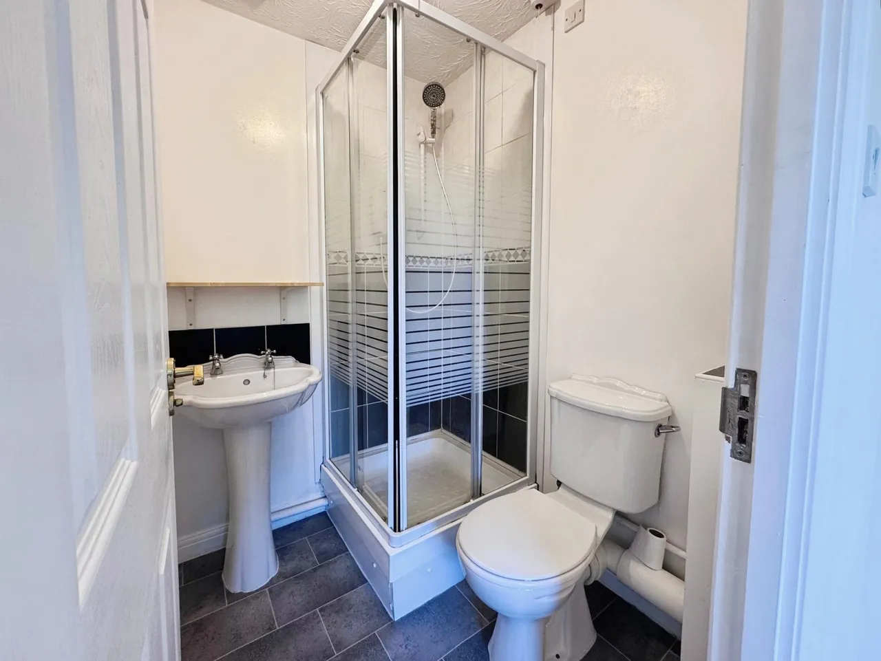 Bowscale Close, Gamston, NG2, photo 16