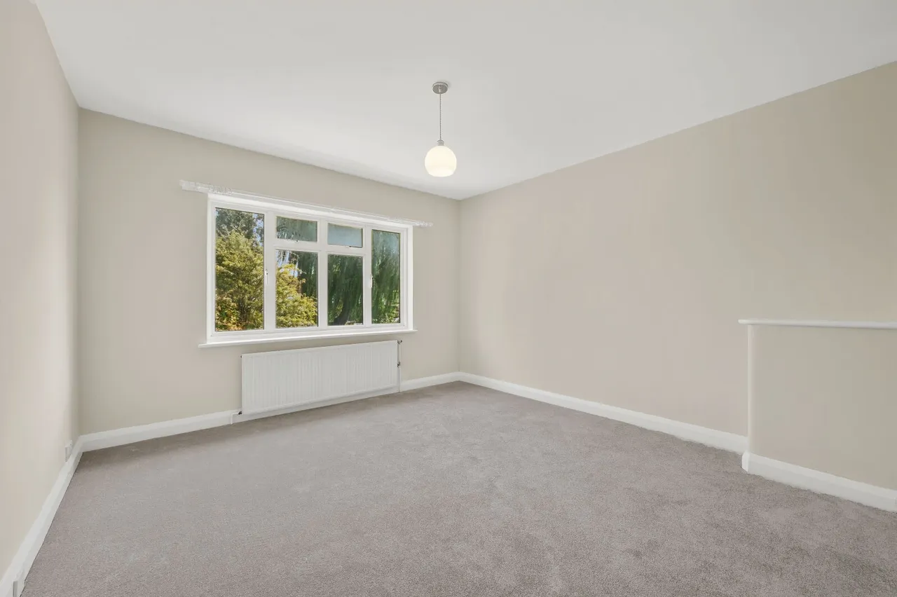 Beverley Avenue, London, SW20, photo 6