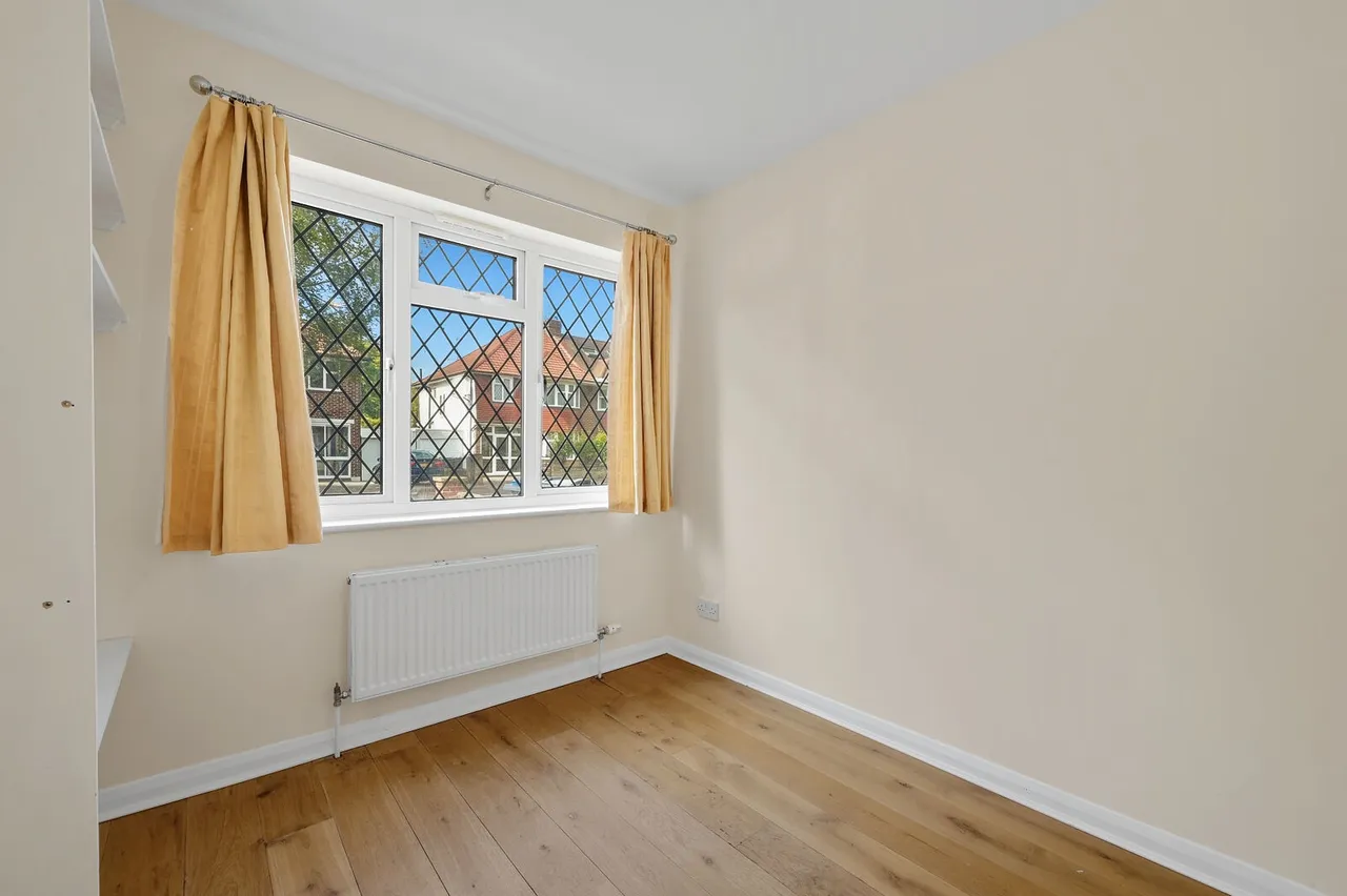 Beverley Avenue, London, SW20, photo 10