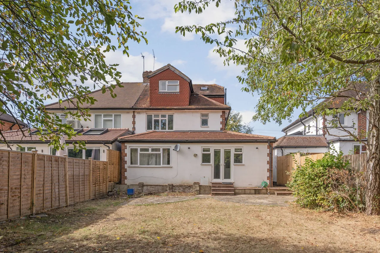 Beverley Avenue, London, SW20, photo 17