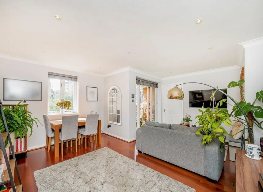 Lady Booth Road, Kingston Upon Thames, KT1, photo 2