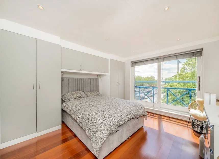 Lady Booth Road, Kingston Upon Thames, KT1, photo 4