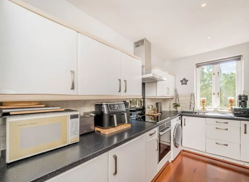 Lady Booth Road, Kingston Upon Thames, KT1, photo 3