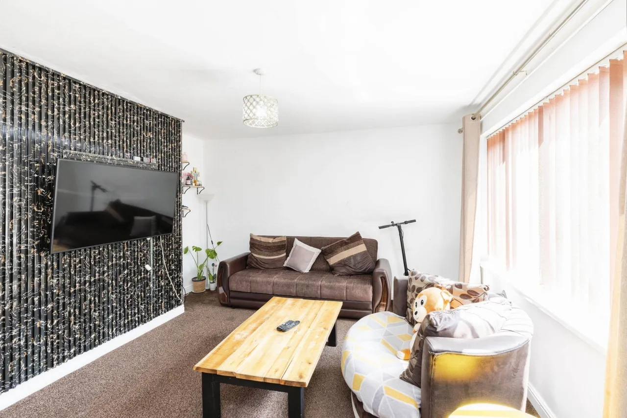 Knowles Lane, Bradford, BD4, photo 7