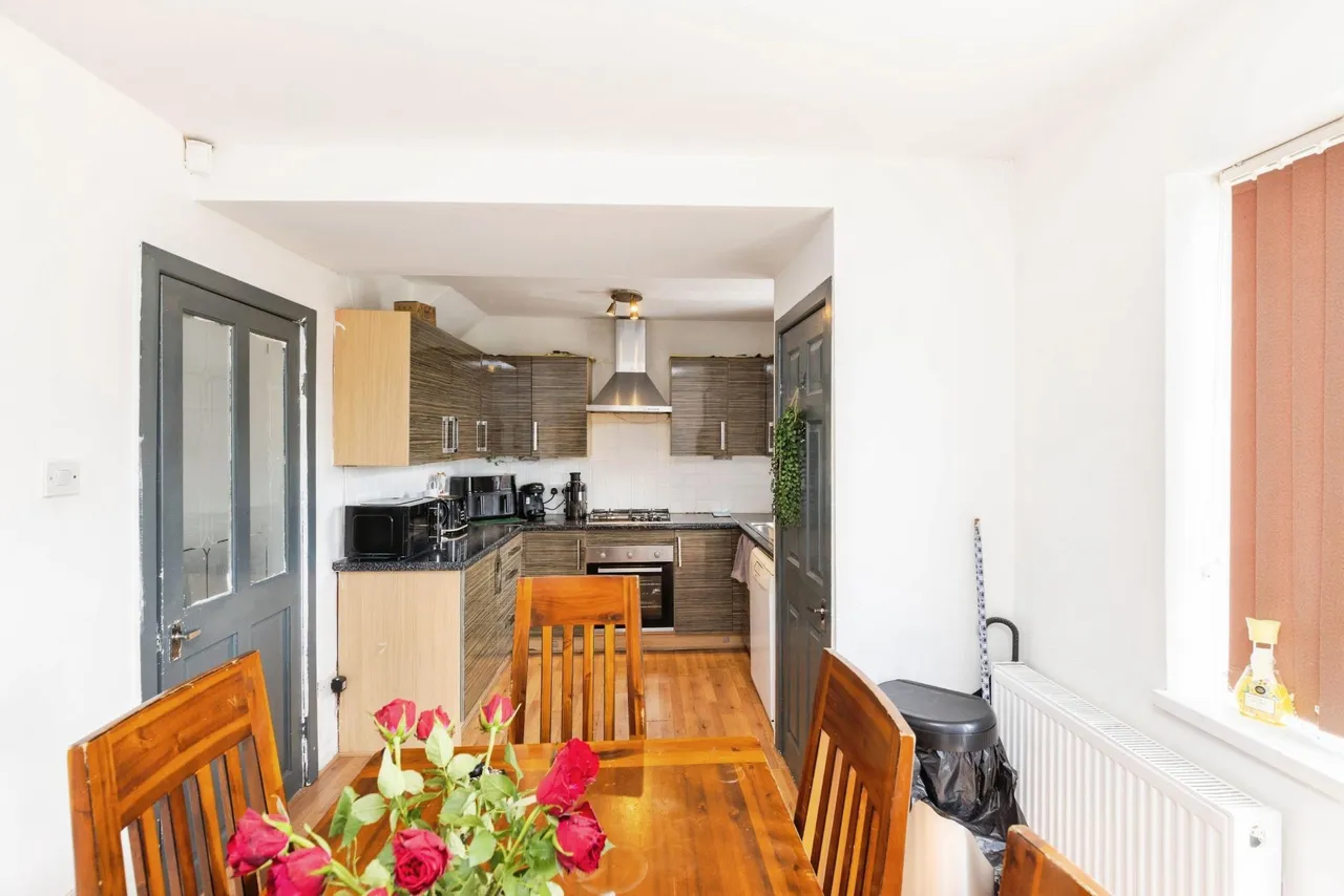 Knowles Lane, Bradford, BD4, photo 9