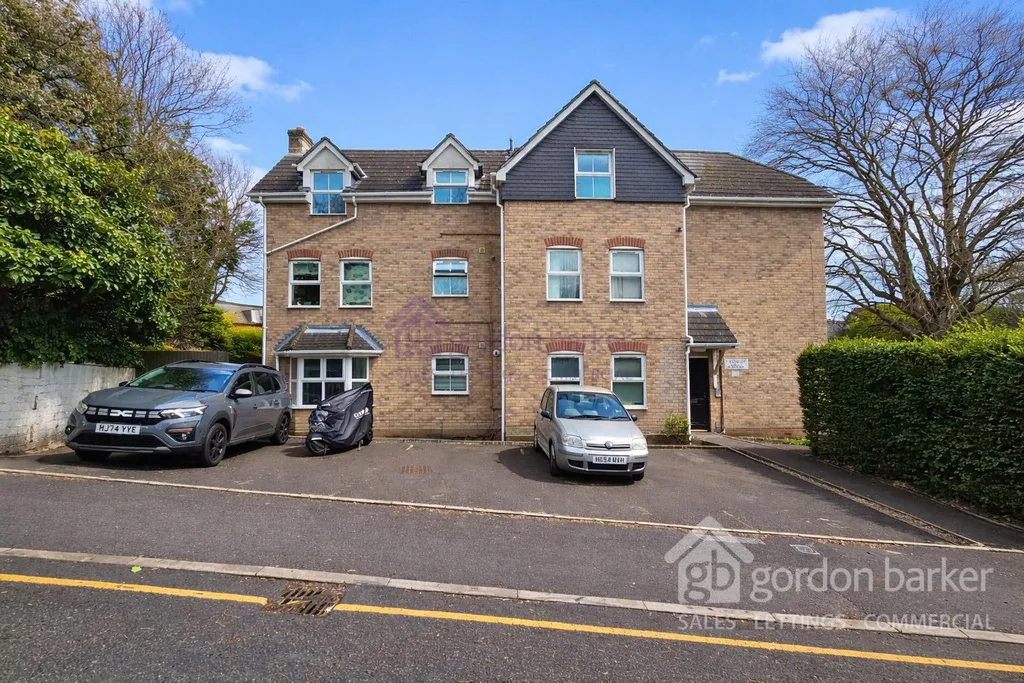 St. Andrews Court, Bournemouth, 22 Knole Road, BH1 4DH, photo 8