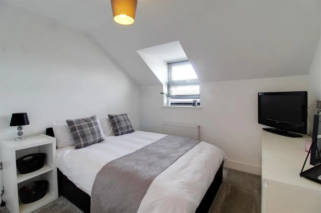 Dixons Hill Road, Welham Green, AL9, photo 17