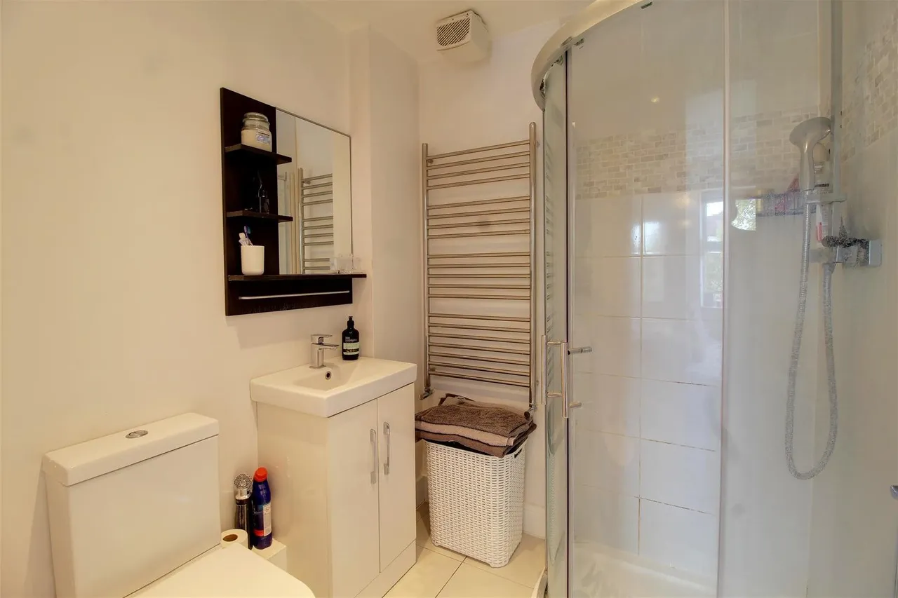 Dixons Hill Road, Welham Green, AL9, photo 14