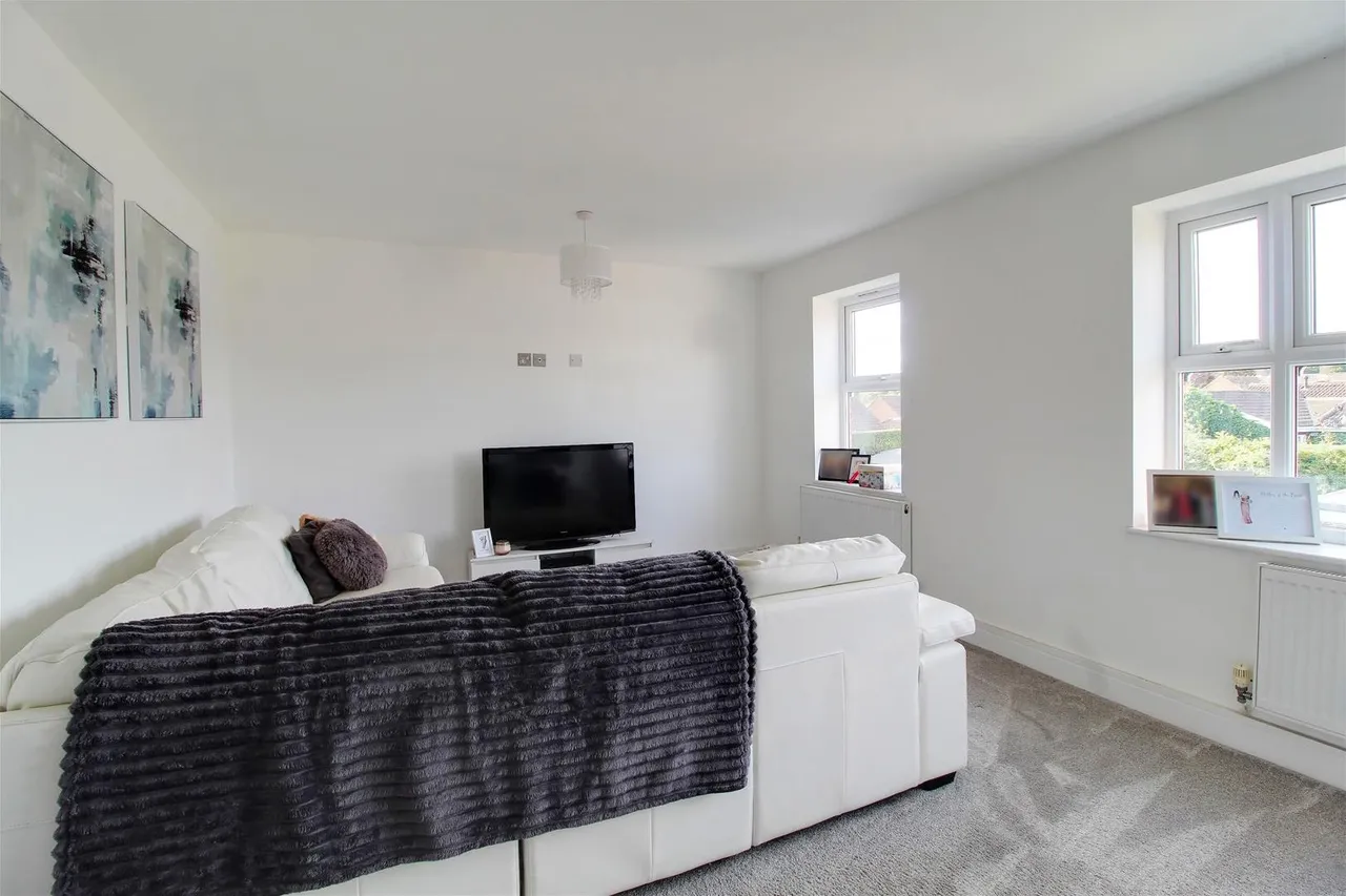 Dixons Hill Road, Welham Green, AL9, photo 8