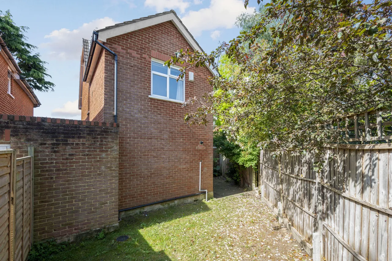 Amity Grove, West Wimbledon, SW20, photo 19