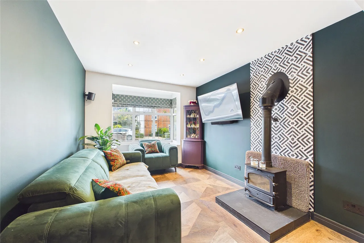 Grasmere Road, Lightwater, GU18, photo 2