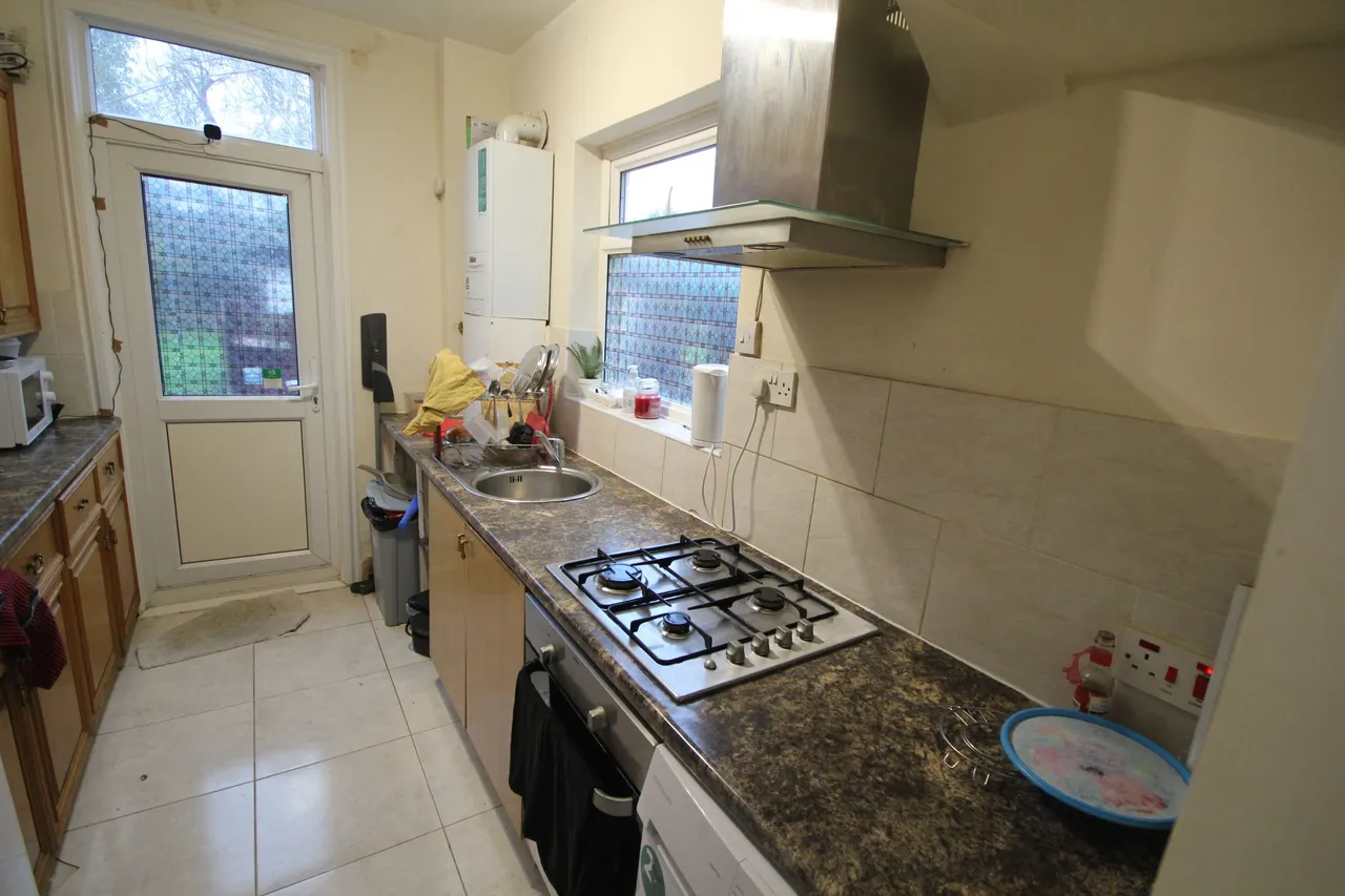 Dorchester Avenue, Harrow, photo 3