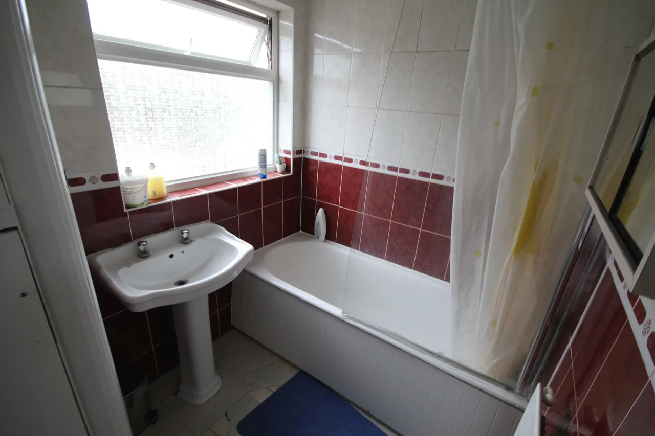 Dorchester Avenue, Harrow, photo 5