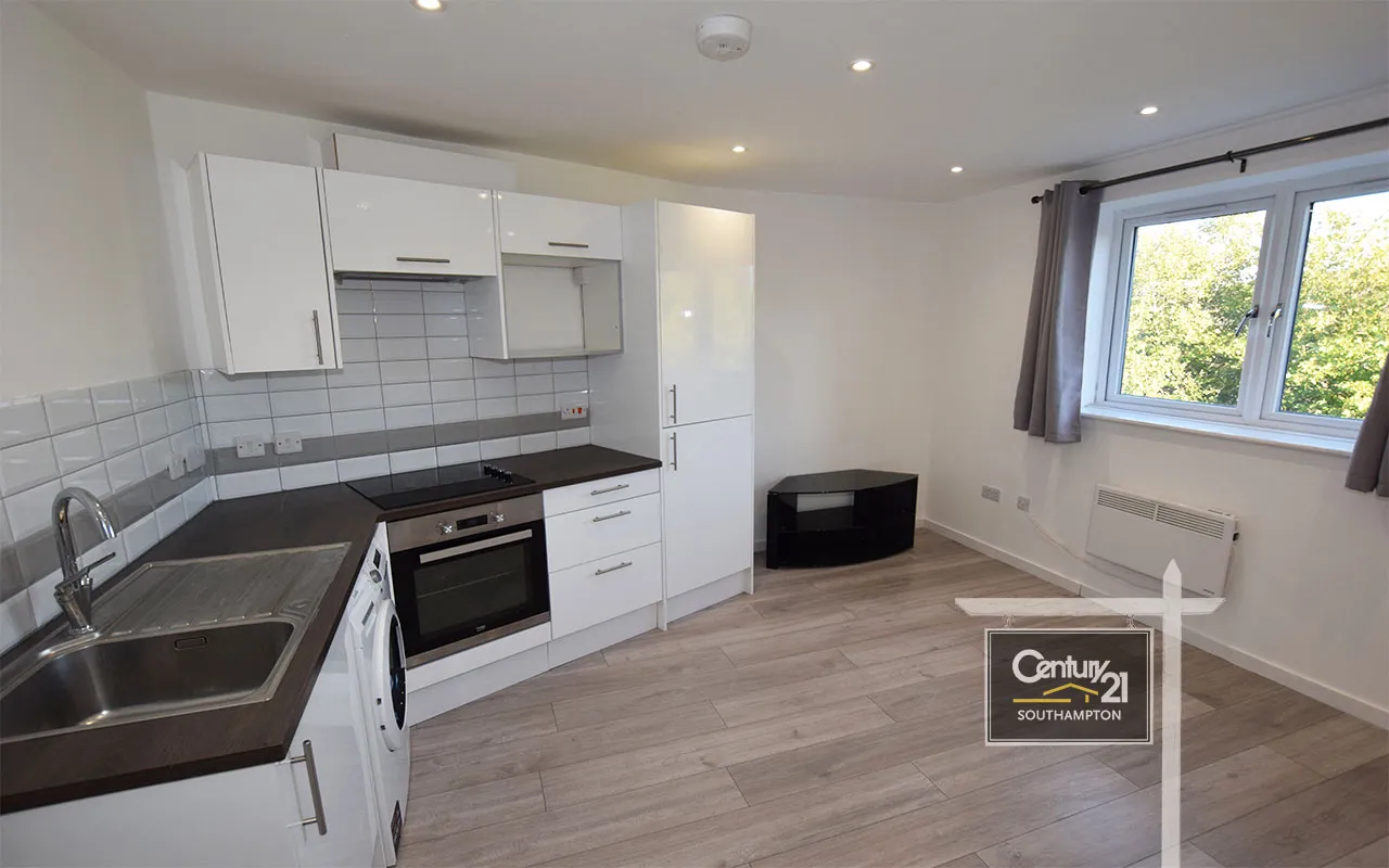 Canute Road, Southampton, SO14, photo 2