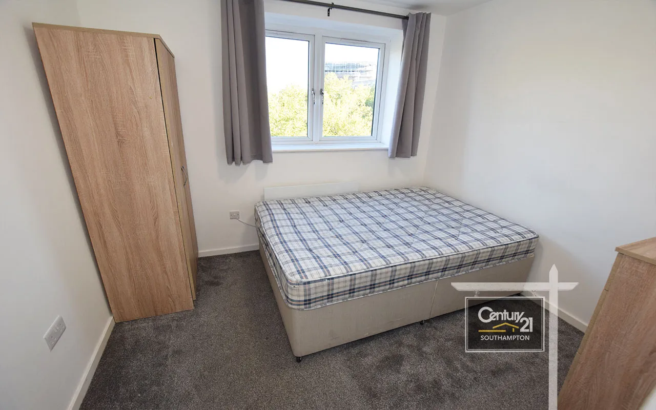 Canute Road, Southampton, SO14, photo 4