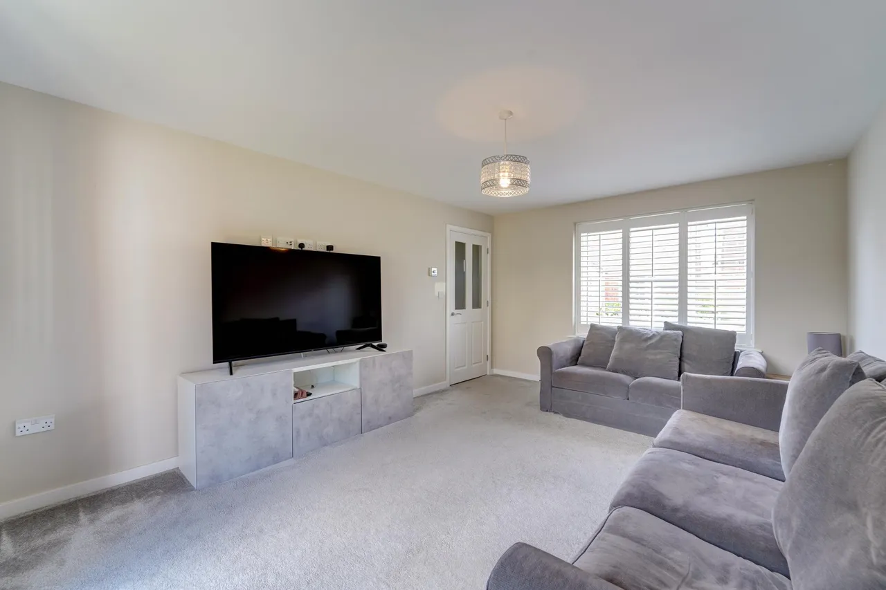 Walnut Tree Way, Shefford, SG17, photo 4