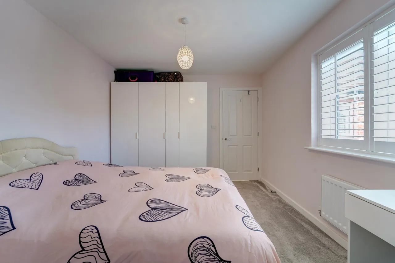 Walnut Tree Way, Shefford, SG17, photo 22