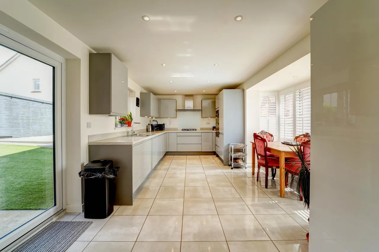 Walnut Tree Way, Shefford, SG17, photo 8
