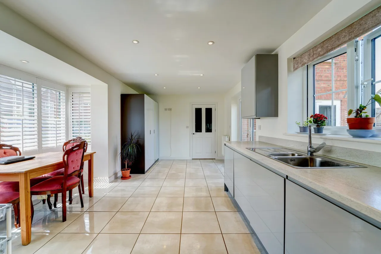 Walnut Tree Way, Shefford, SG17, photo 9