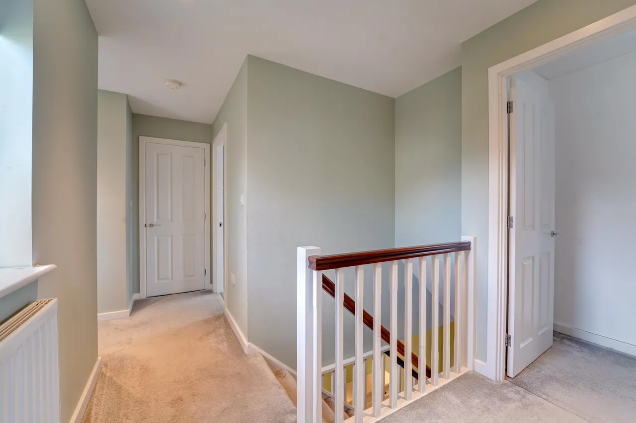 Walnut Tree Way, Shefford, SG17, photo 40