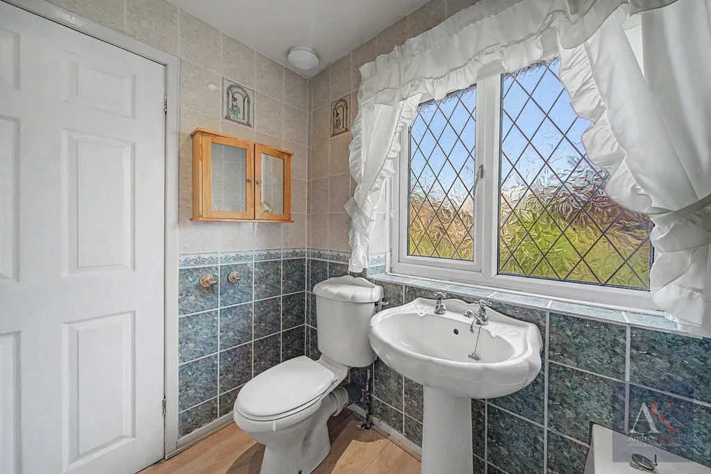 Springfield Lane, Rochdale OL16 2RS, photo 12