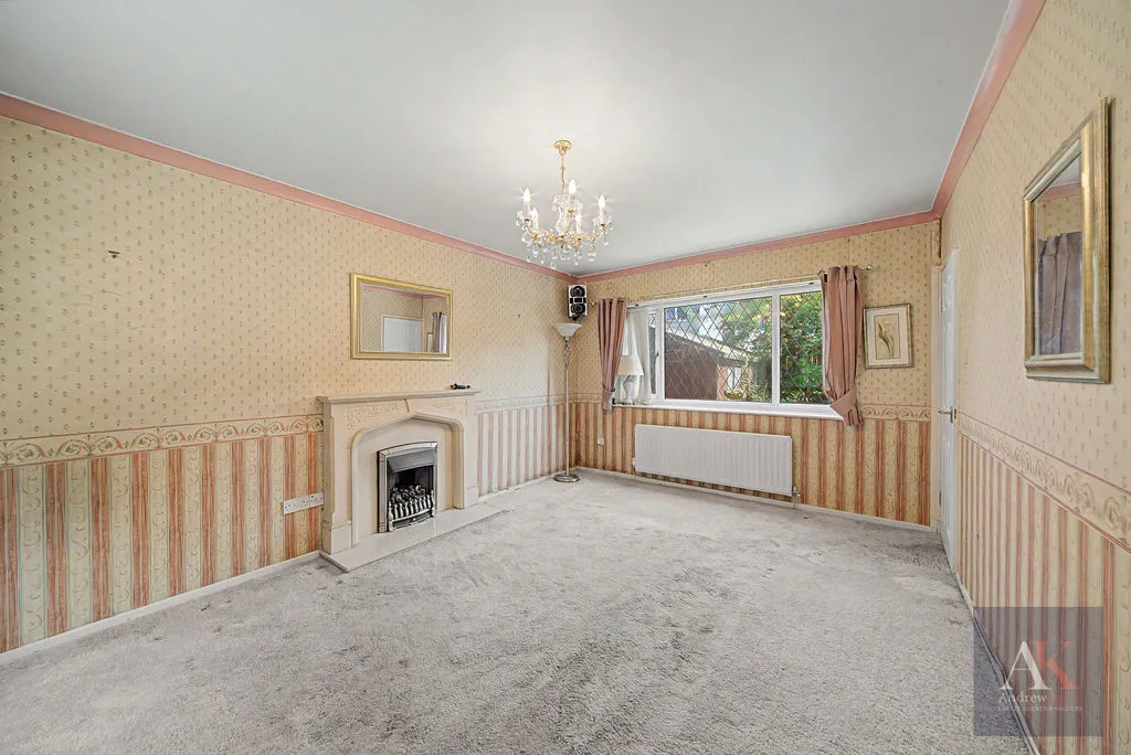 Springfield Lane, Rochdale OL16 2RS, photo 2