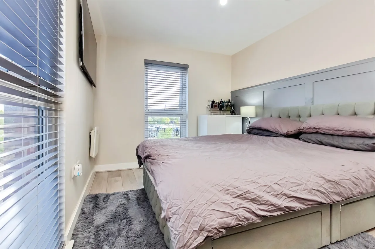 Station Road, Corby, photo 7