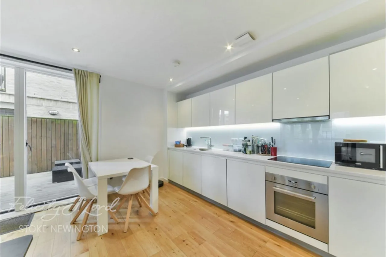 Kimpton Court, London, N4, photo 4