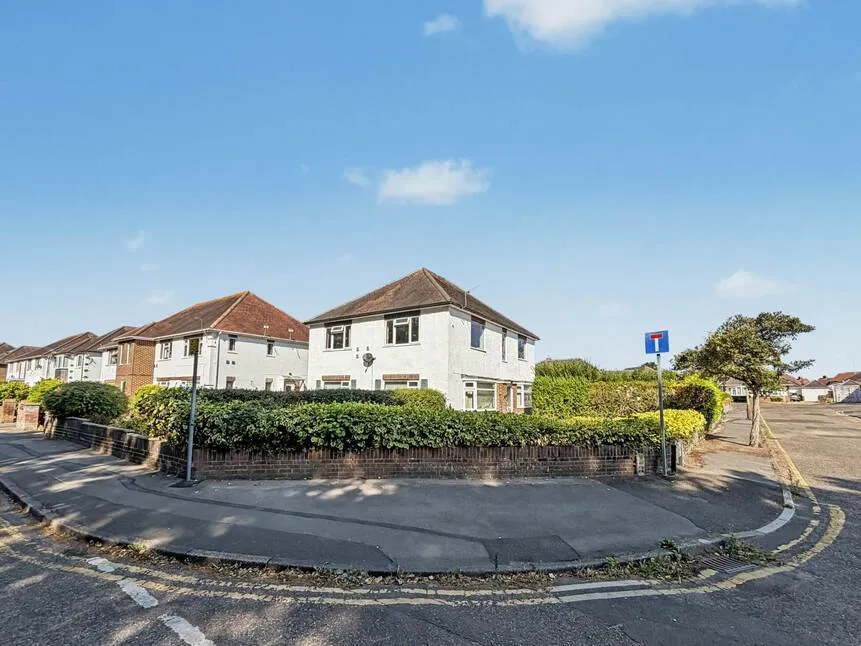 Longbarrow Close, Queens Park, BH8, photo 18