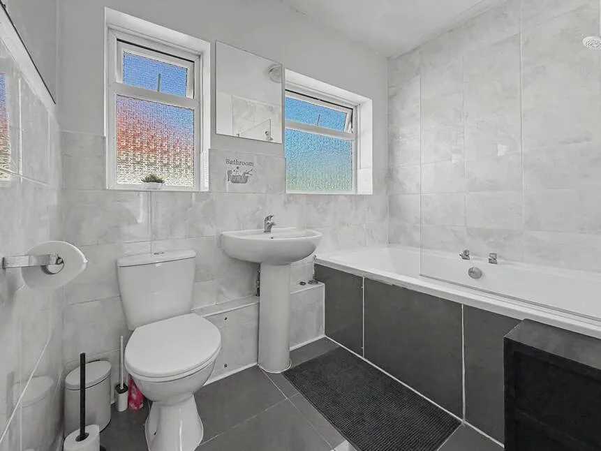 Longbarrow Close, Queens Park, BH8, photo 7