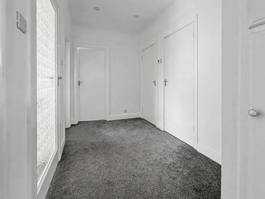 Longbarrow Close, Queens Park, BH8, photo 11
