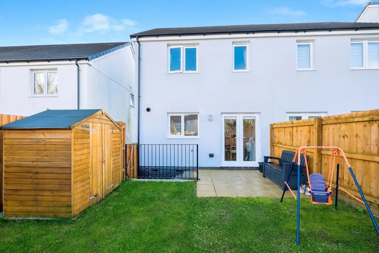 Long Croft Crescent, Hayle, TR27, photo 9