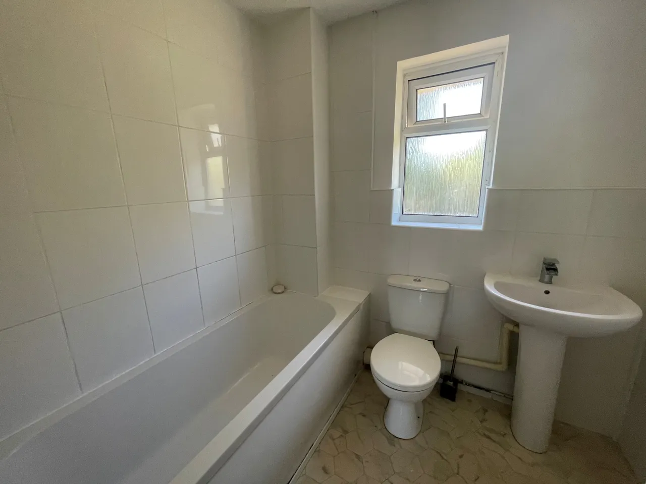 Hallam Moor, Swindon, SN3, photo 8