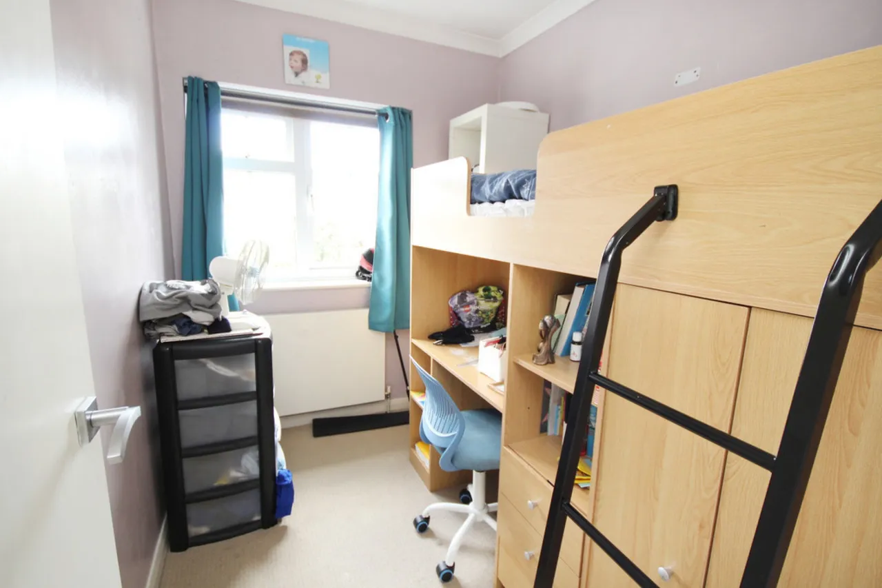 Garrick Close, Staines-upon-Thames, photo 9