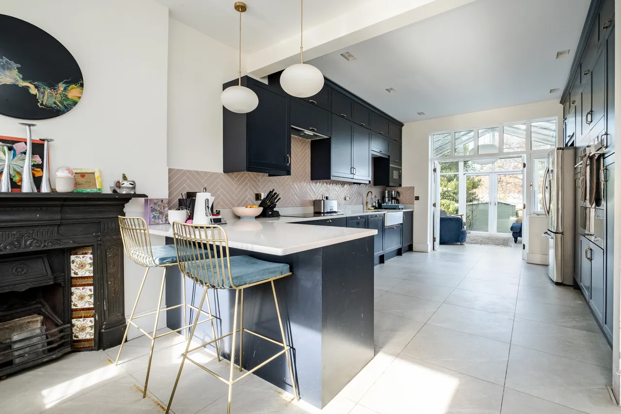 Coldfall Avenue, London, N10, photo 8