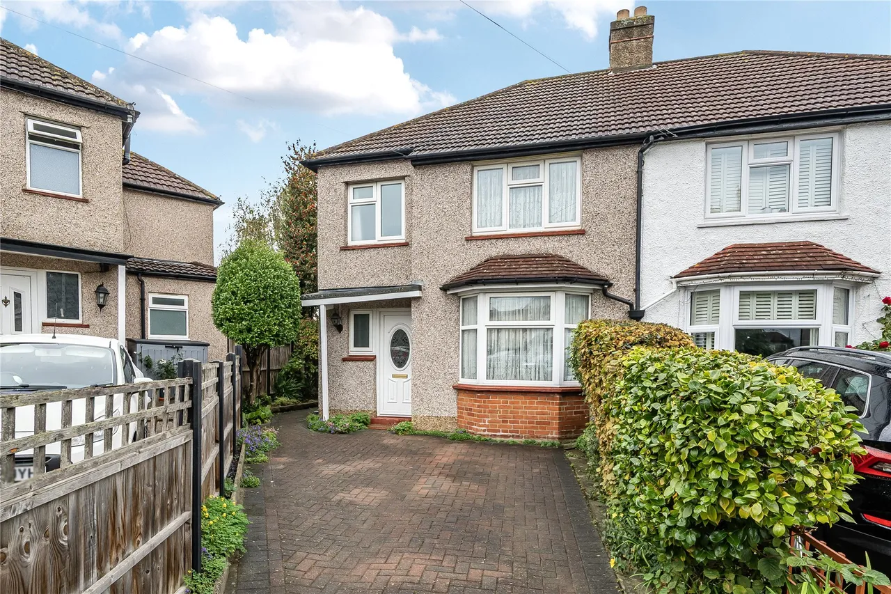 3 bed house for sale, Hillside Road, Surbiton, KT5