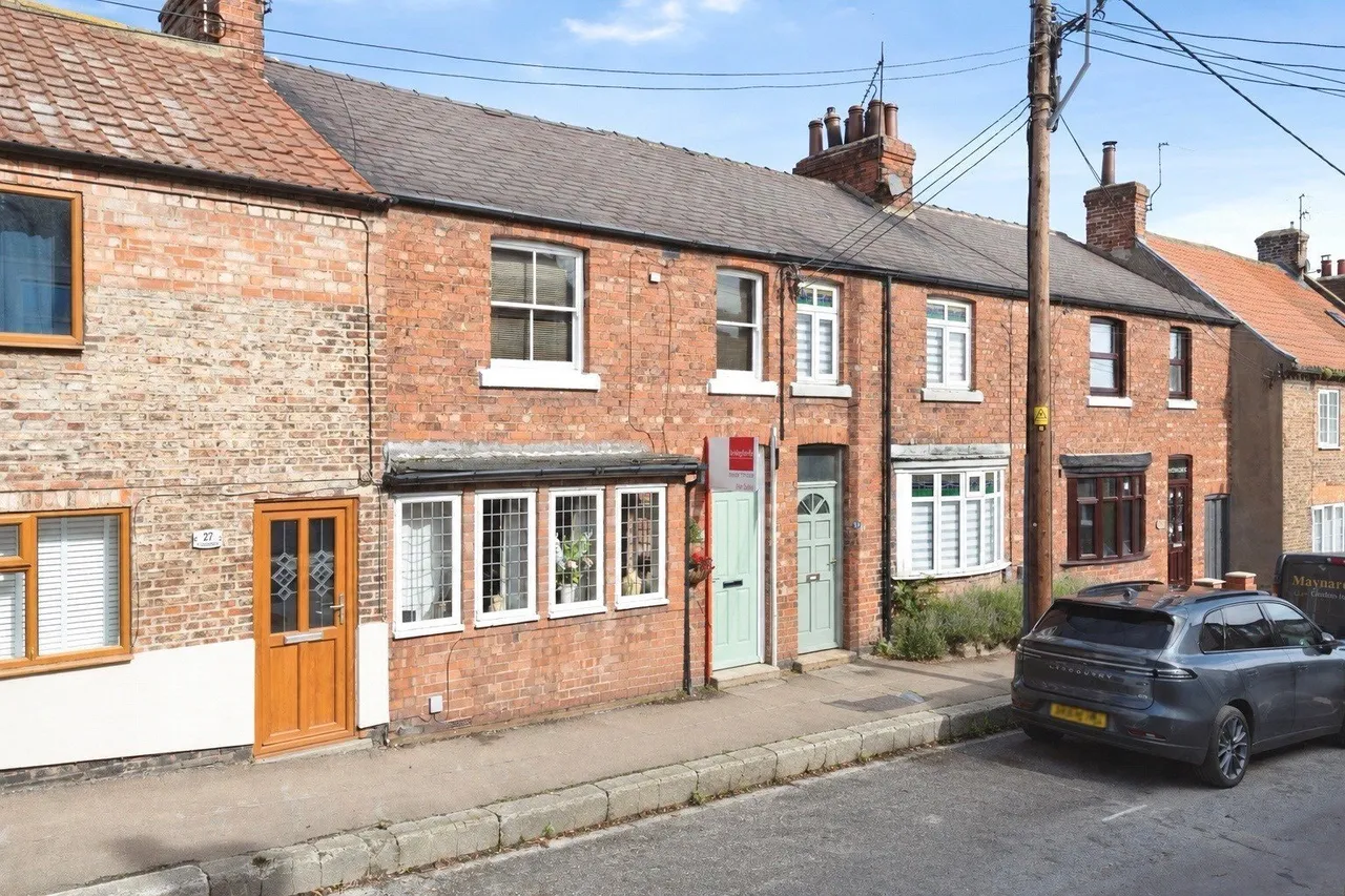 3 bed house for sale — Cockpit Hill, Brompton, Northallerton, North Yorkshire, DL6