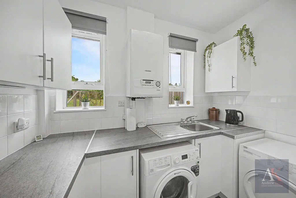 Birch Avenue, Rochdale OL12 9QH, photo 3
