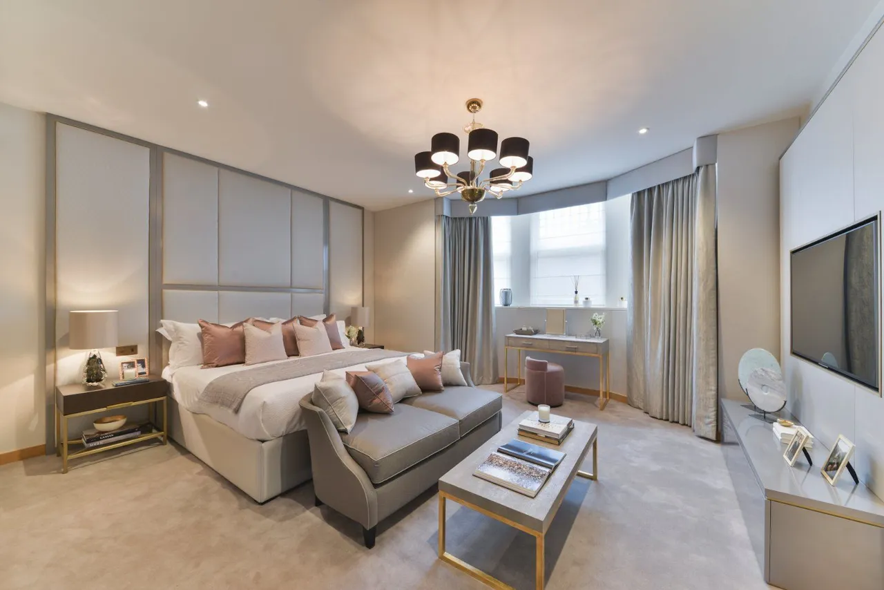 One Kensington Gardens, Kensington Road, Kensington, London, W8 5NX, photo 4