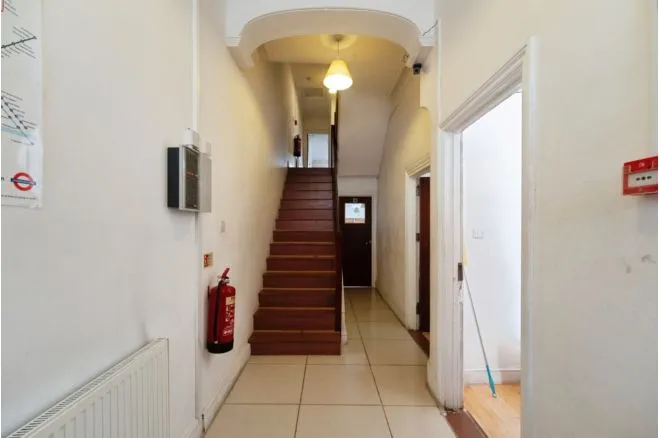 Fairlop Road, London, photo 12