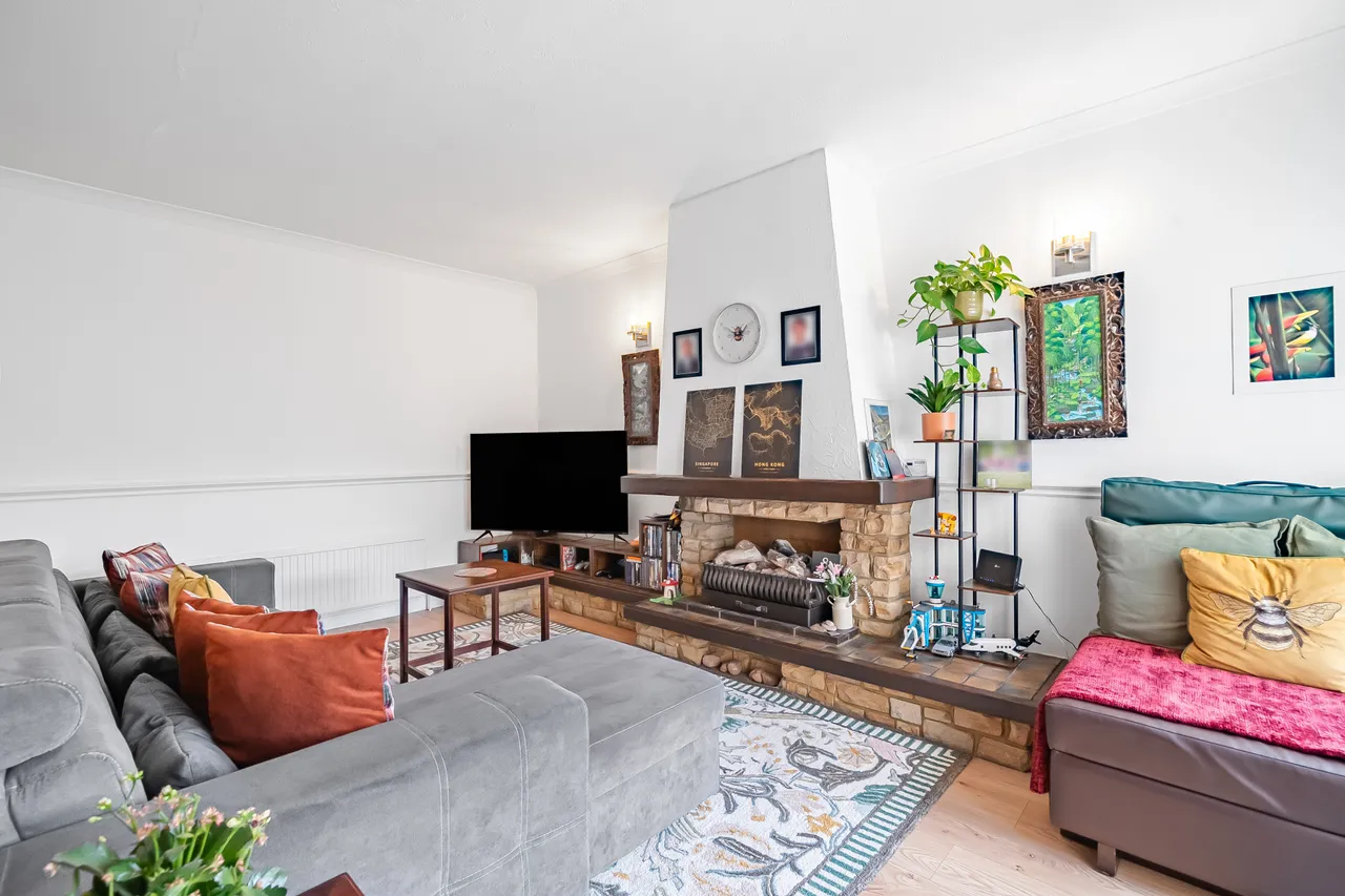 Furze Road, Addlestone, KT15, photo 14