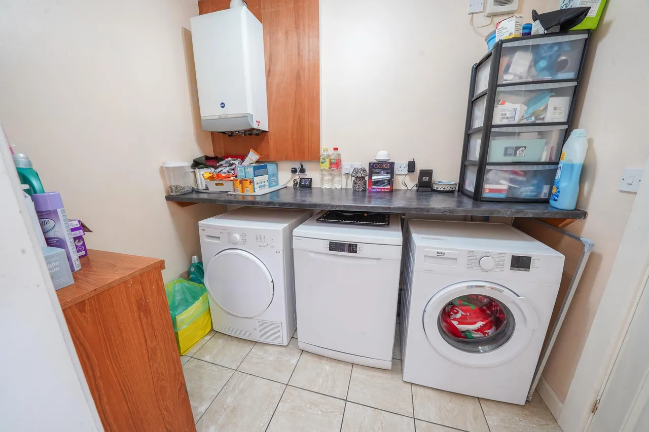 Lon Ogwen, Swansea, SA7, photo 10