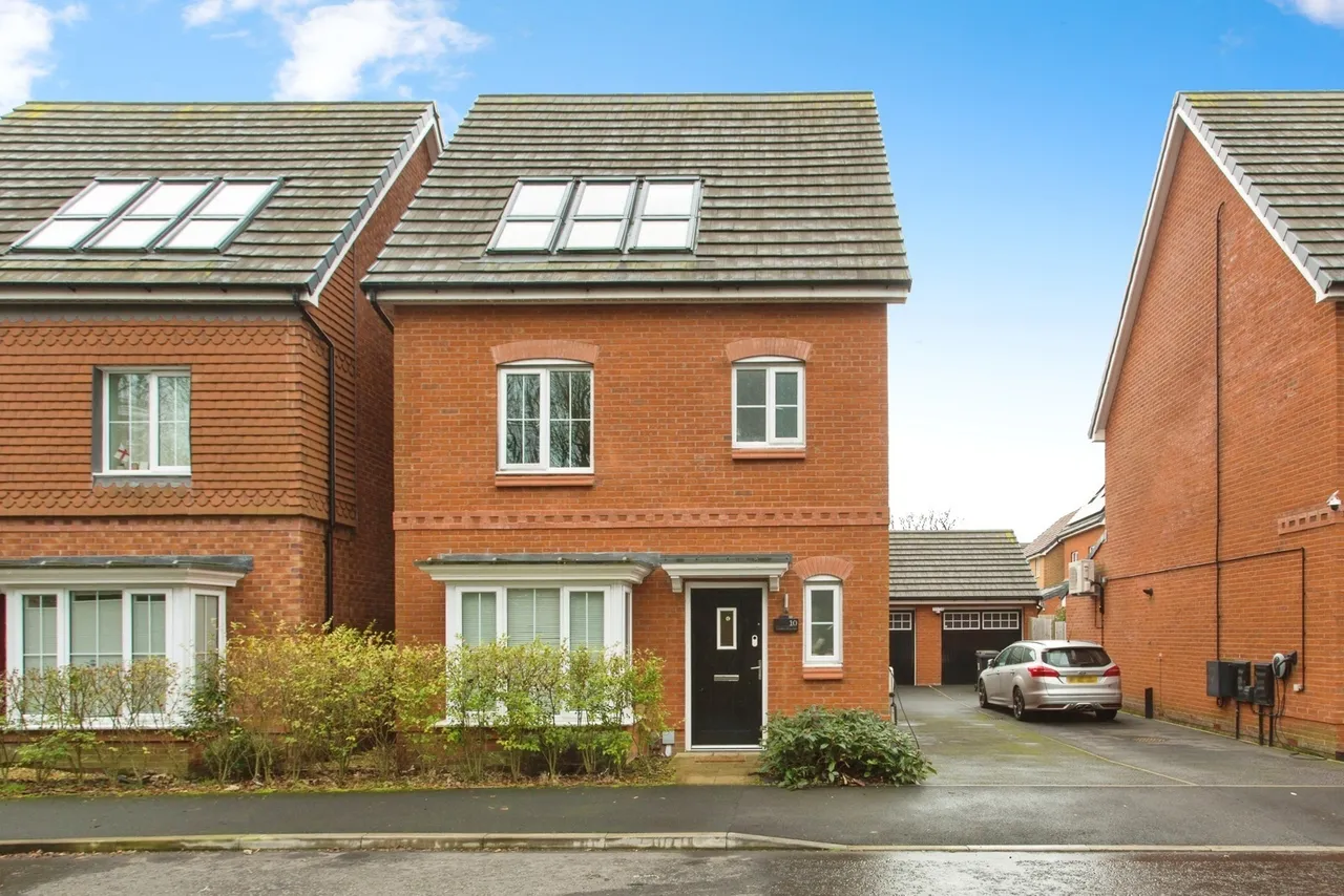 Loom Crescent, Bamber Bridge, Preston, Lancashire, PR5, photo 17