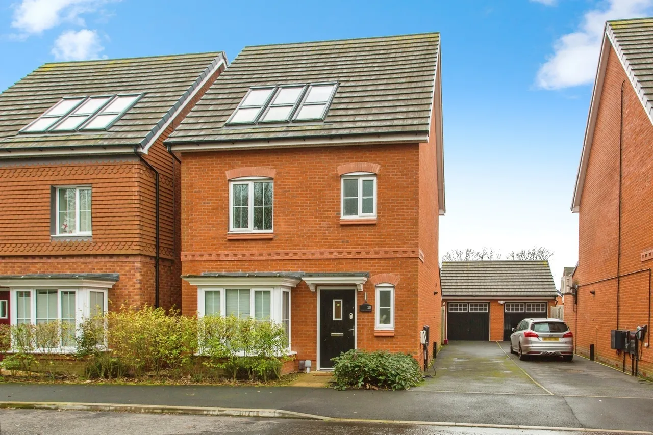 4 bed house for sale — Loom Crescent, Bamber Bridge, Preston, Lancashire, PR5