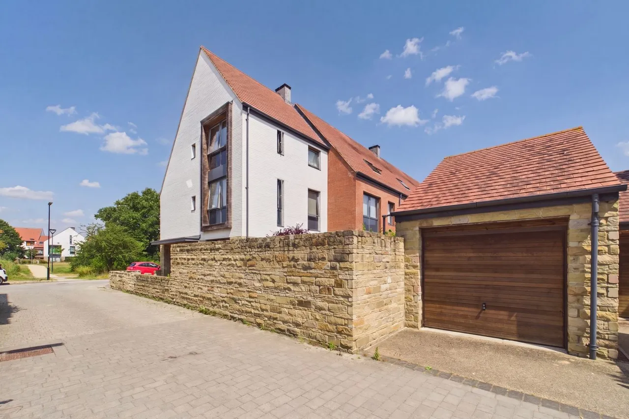4 bed house for sale, Lotherington Avenue, York, YO10