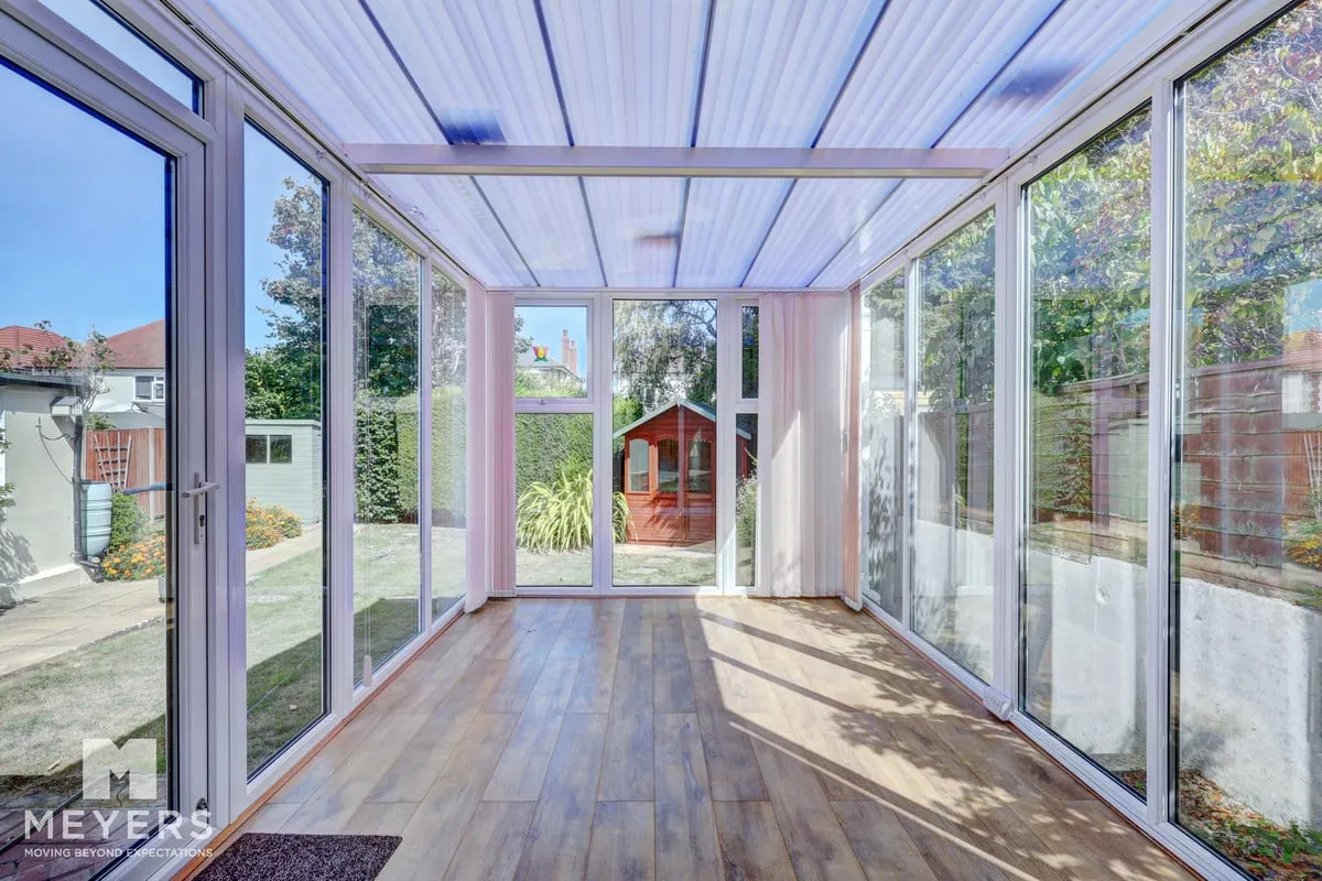 Southwick Road, Bournemouth, BH6, photo 5